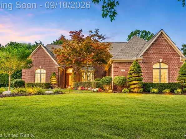 314 Armitage Dr, Canton, MI 48188