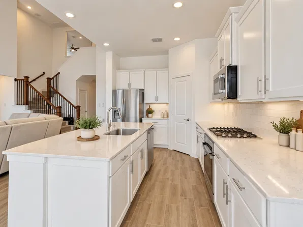 129 Invermore Dr, Little Elm, TX 75068