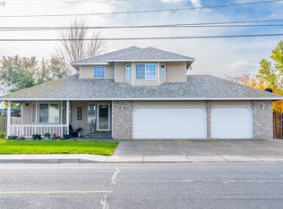 990 E Main St, Hermiston, OR 97838