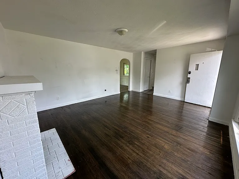 1764 Cone St — Photo 4