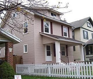 1st image of 818 Carlisle Ave