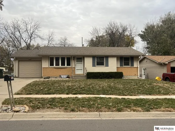 7240 Garland St, Lincoln, NE 68505