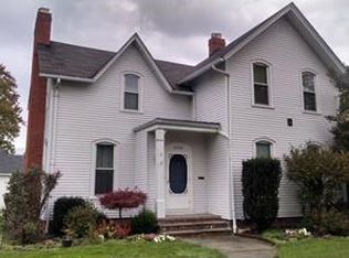 21492 Hillsdale Ave, Fairview Park, OH 44126