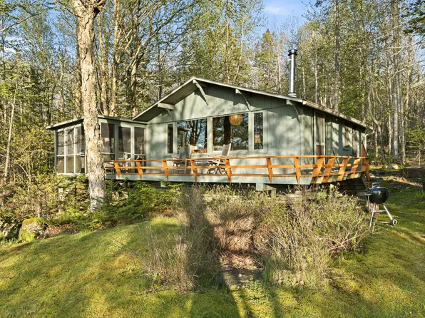 305 Bay View Drive, Bar Harbor, ME 04609