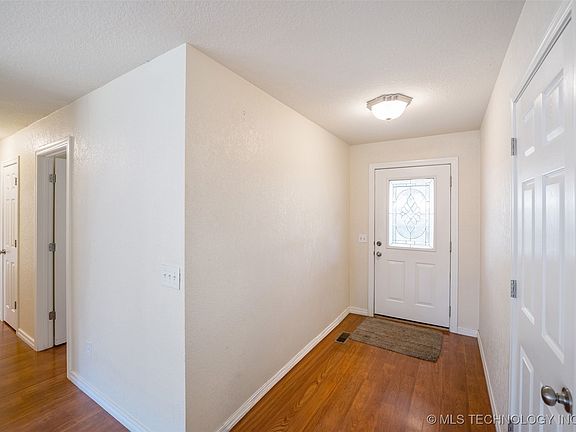 5th image of 37171 S 4450th Rd