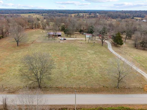 607 Lawrence Rd #210, Black Rock, AR 72415