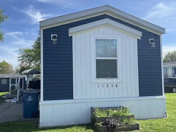 11258 Greenfield Dr, Galesburg, MI 49053