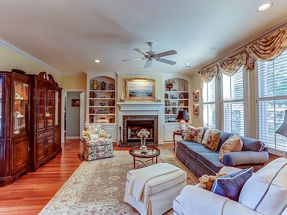 4th image of 2646 Sweet Oaks Cir