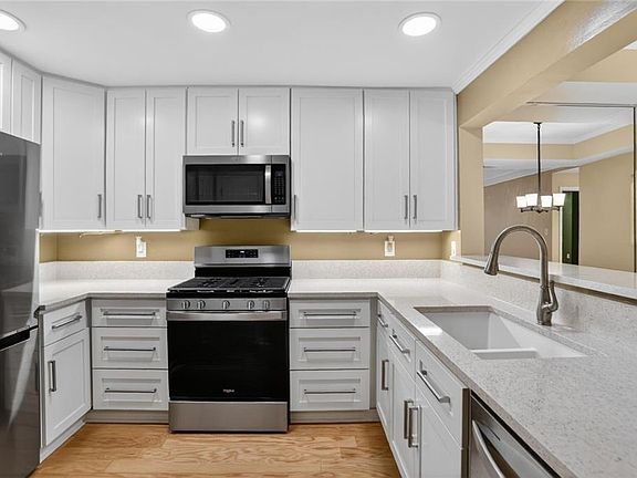 2nd image of 220 Renaissance Pkwy NE APT 1201