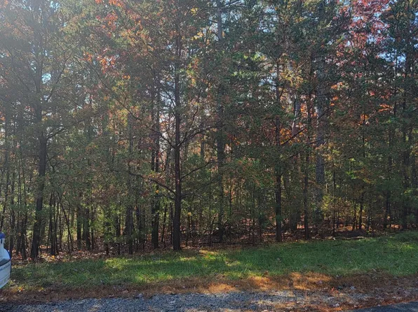 2930 New Ridge Rd #24, Elliston, VA 24087