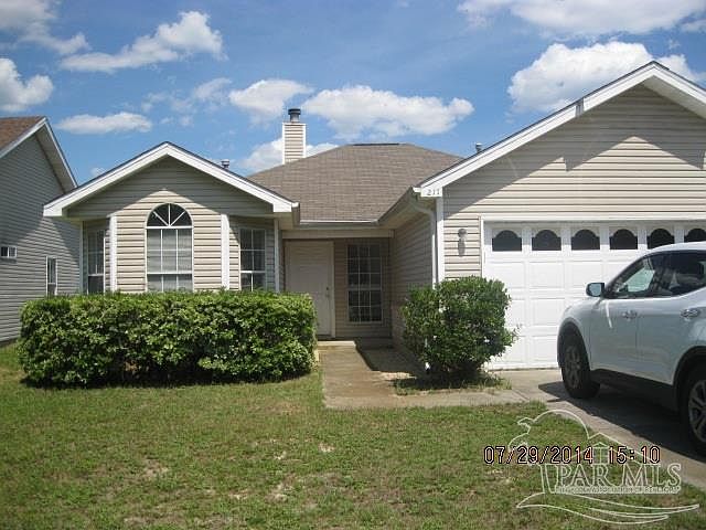 1st image of 211 Oakdale Ave