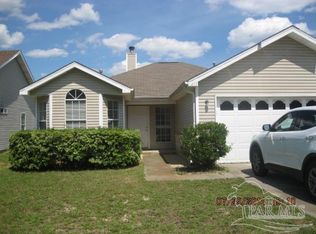 211 Oakdale Ave, Mary Esther, FL 32569