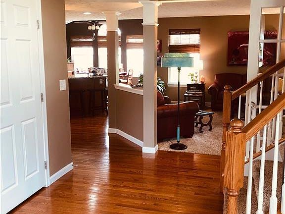 2nd image of 2876 Littleton Dr