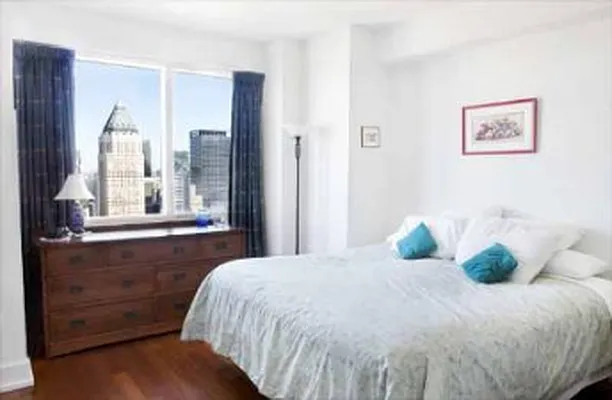 Sold by Corcoran | media 7