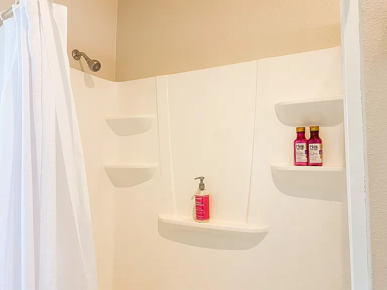 15-1724 6th Ave #4 — Photo 33