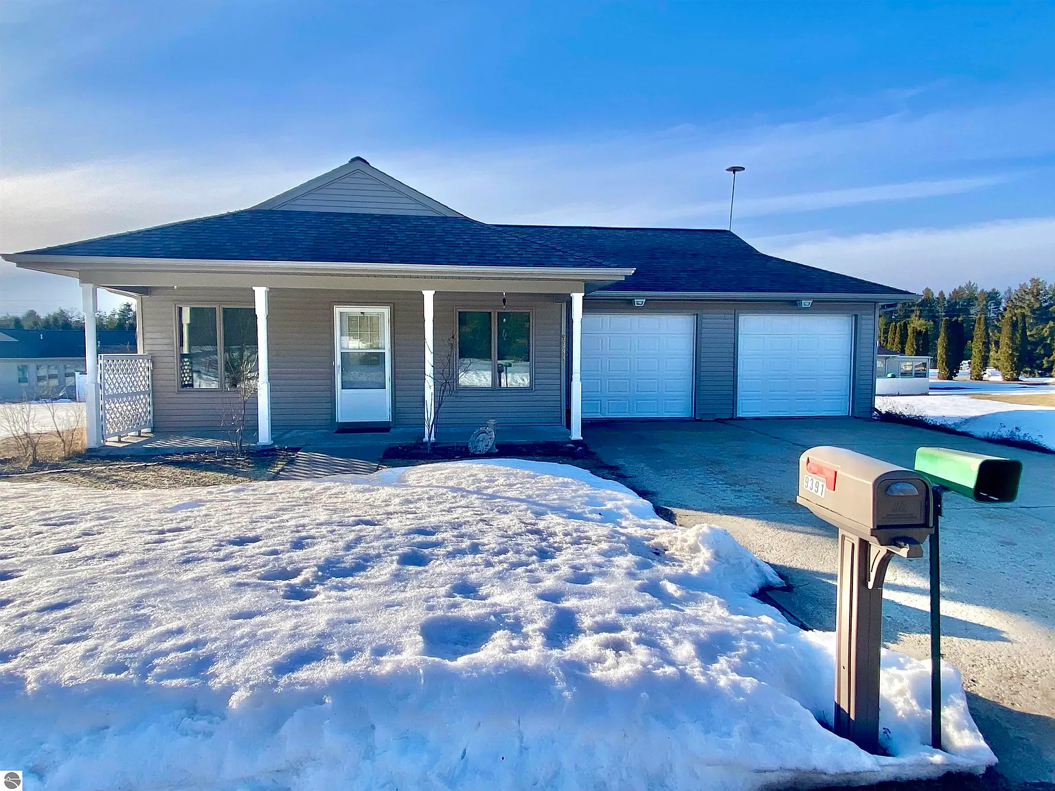 9391 NE Chippewa Dr #21 photo 1