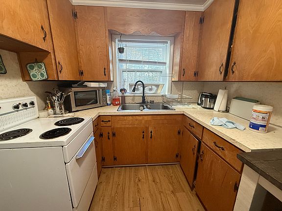 5th image of 806 Allendale Ct #3