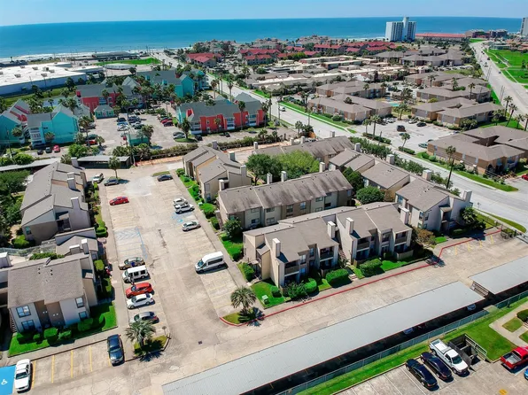3220 69th St APT D6, Galveston, TX 77551