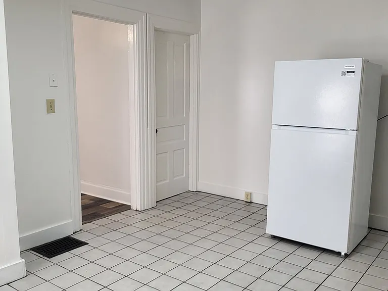 1510 Chapel St #1/2 — Photo 3