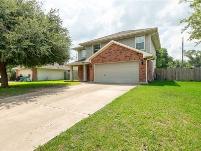 711 Mockingbird St, Navasota, TX, 77868