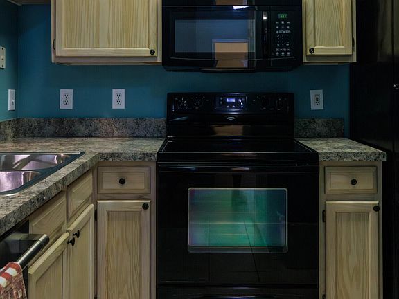 4th image of 230 COLIMA Court #924