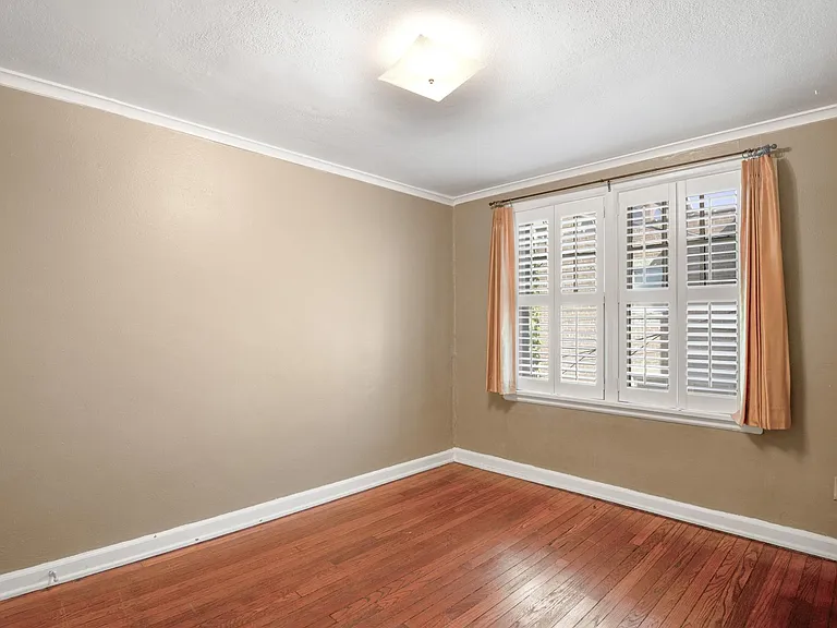 118 E Blenkner St #118 — Photo 16