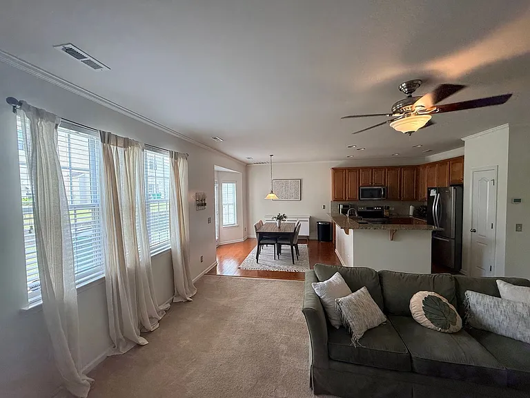 9460 Graywell Ln — Photo 7