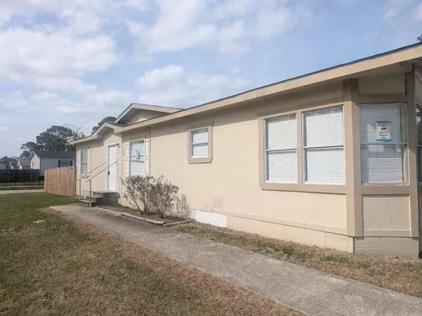 12003 Greensbrook Forest Dr, Houston, TX 77044