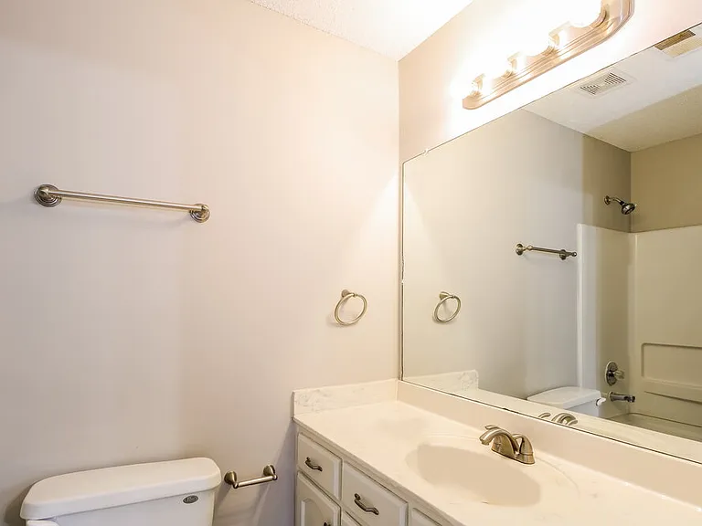 799 Grant Dr — Photo 11