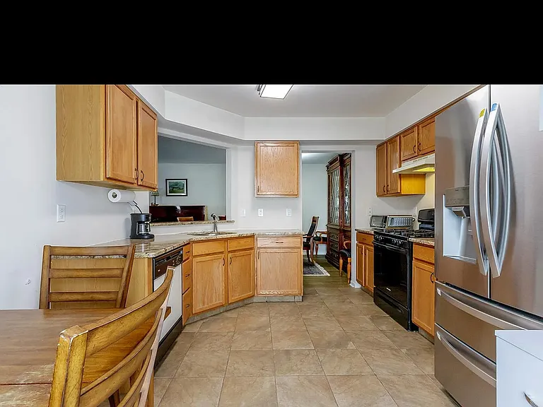 6404 Preston Way — Photo 20