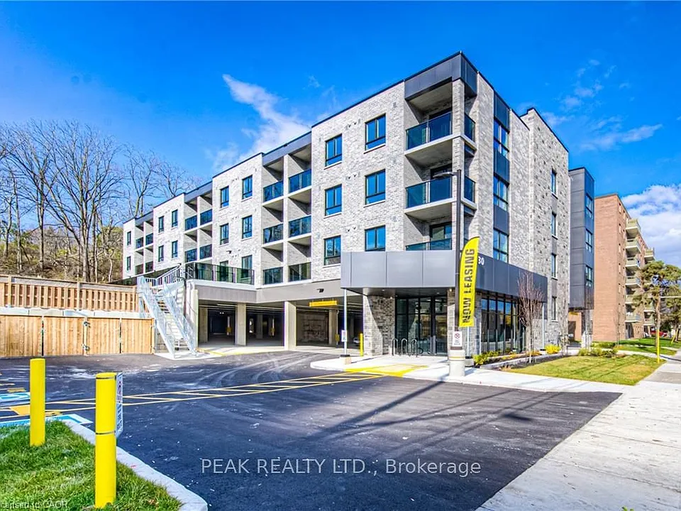 30 George St S #406