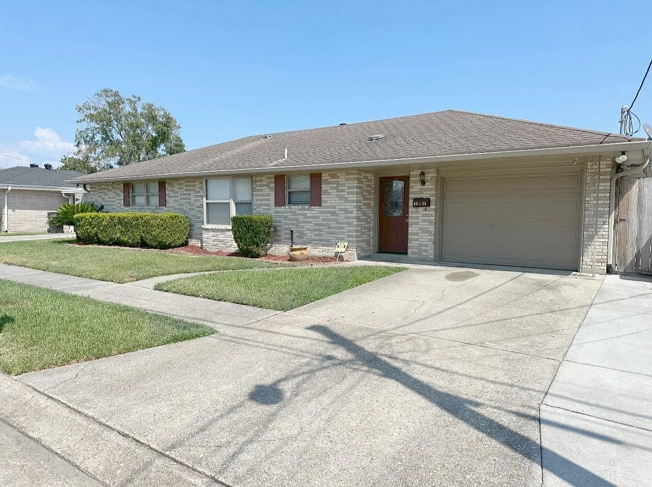 3 bed, 1300 sqft, $2,000 — Photo 3