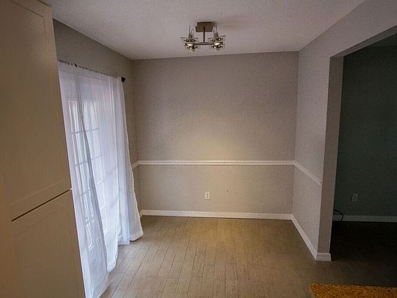 3rd image of 3123 Eagle Blvd APT A