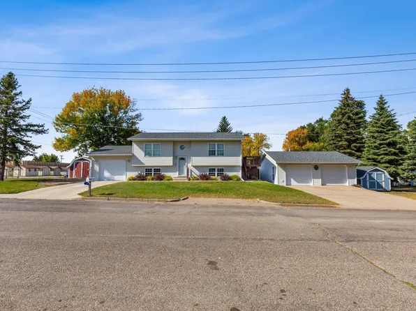 550 8th Ave SE, Valley City, ND 58072