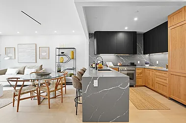 19 North Henry Street, #2