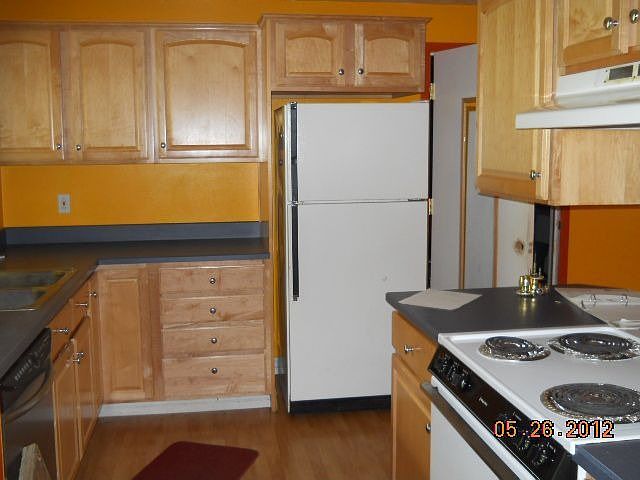 2nd image of 7975 SW 69th Ave