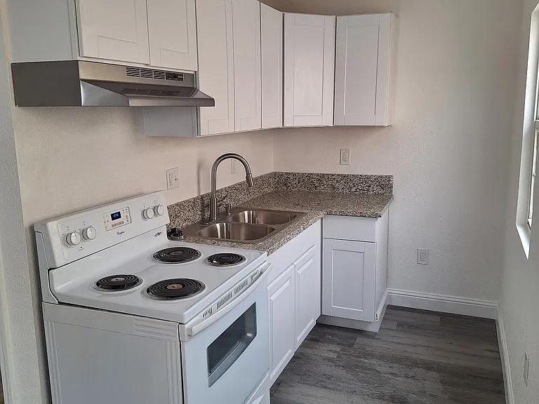 1302 Avenue 392 #10 — Photo 4