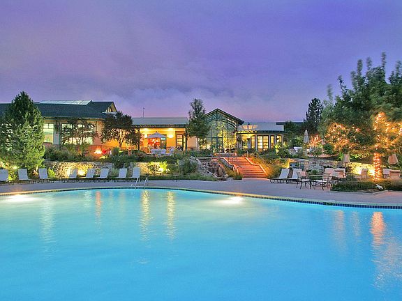 Main pool & Iron Horse clubhouse