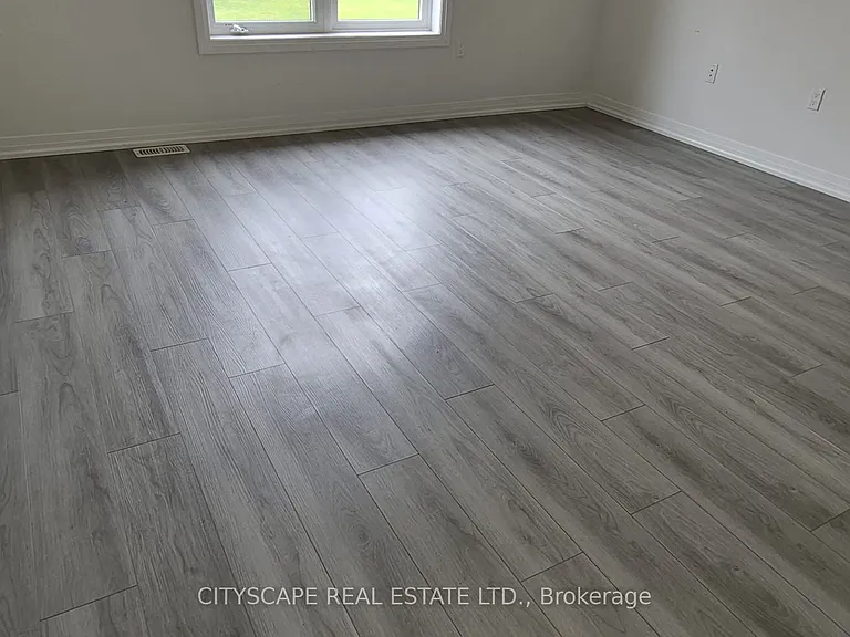 550 Grey St #28 — Photo 24