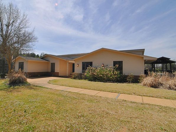 5163 Mathews Dr, Tupelo, MS 38801
