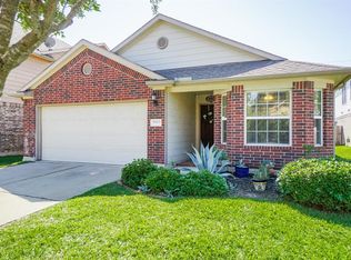 10113 Hidden Creek Falls Ln, Brookshire, TX 77423