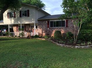 1412 Arrow Wood Rd, Knoxville, TN 37919