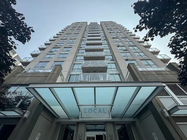 135 E 17th St #321, North Vancouver, BC V7M 1V5