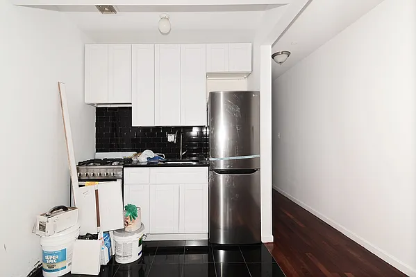 Rented by J Misrahi Realty Corp | media 4