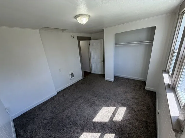 815 W 1st St #1-4 — Photo 4