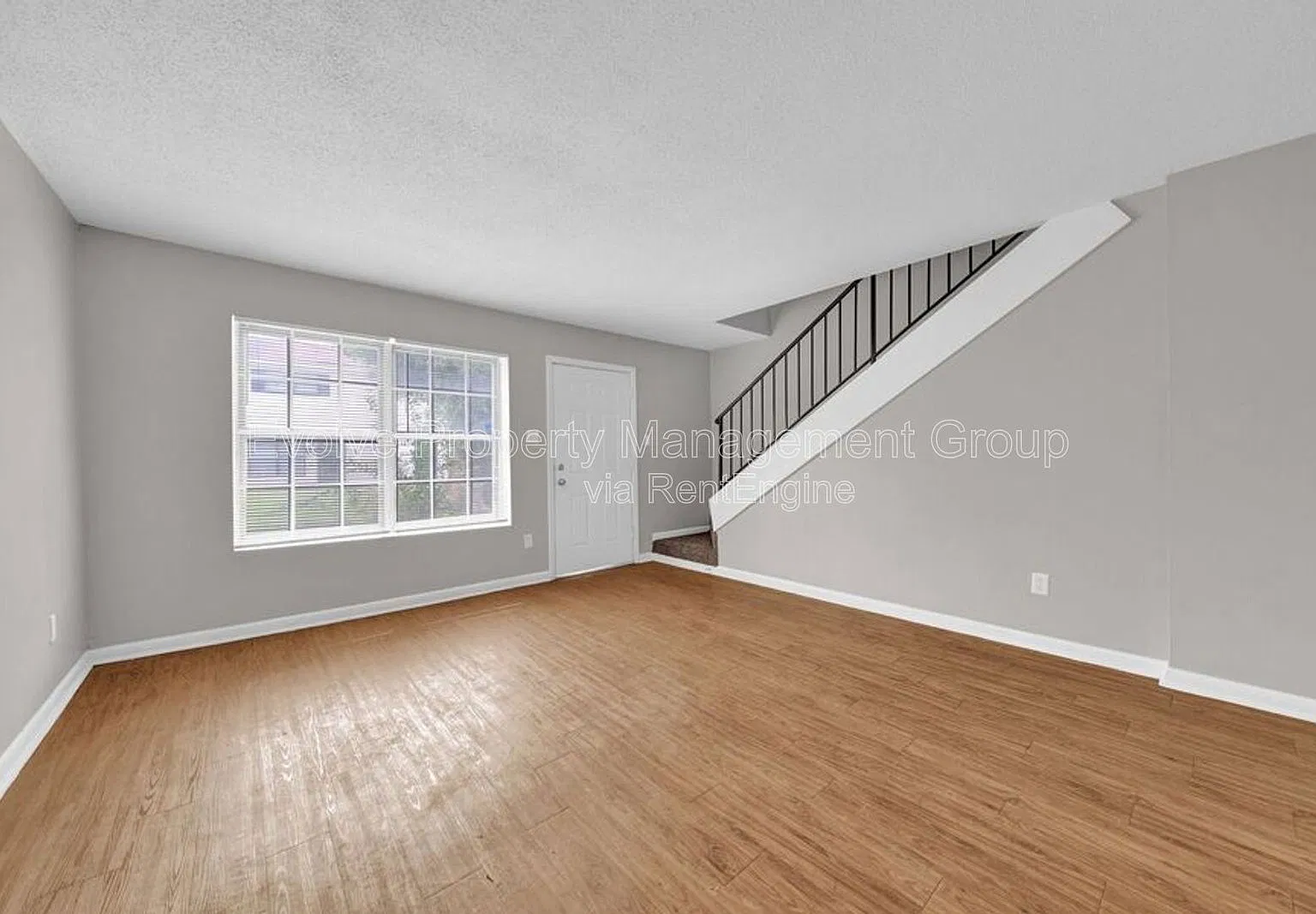 2 bed, 1.5 bath, 1054 sqft, $995 — Photo 3
