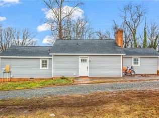 5725 Virginia Lake Rd, Winston Salem, NC 27105