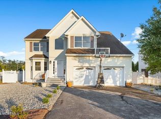 5 Wilson Ave, Port Monmouth, NJ 07758