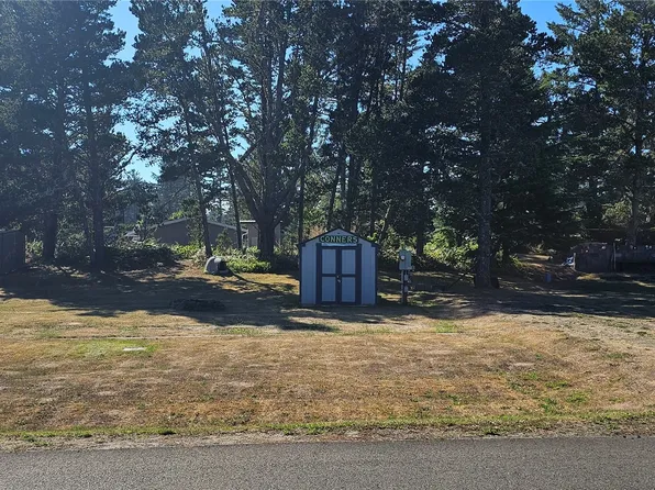 22215 V Street, Ocean Park, WA 98640