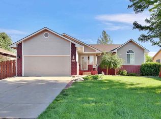 8910 W Central Park Ct, Wichita, KS 67205